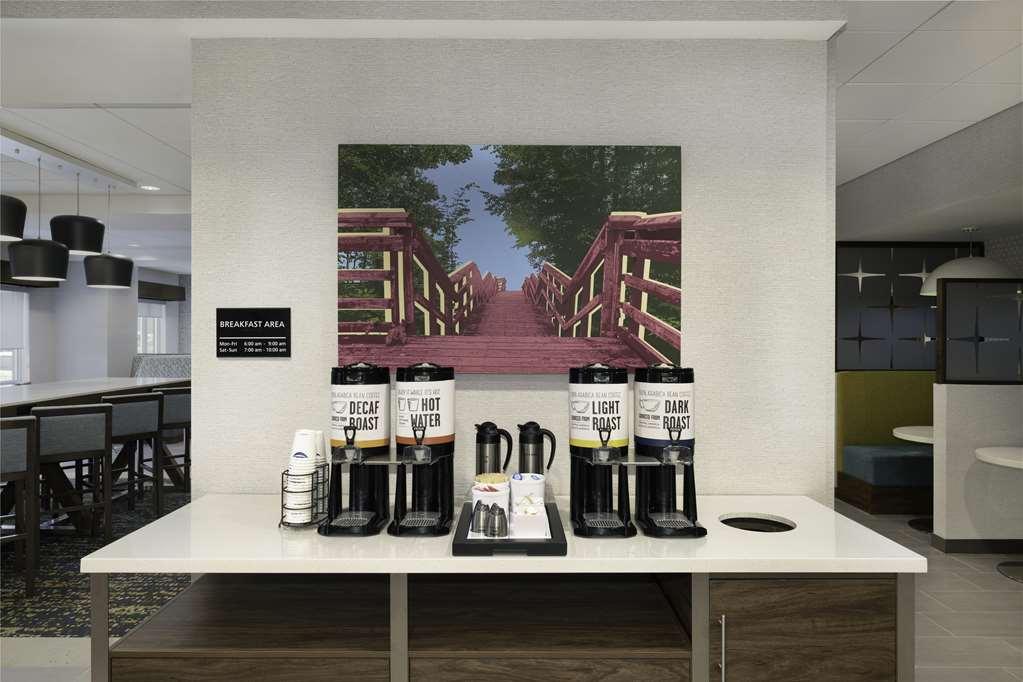 Hampton Inn Midland, On Restaurante foto